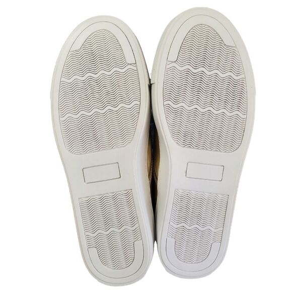 NEW Metallic gold sneakers with shiny heart & star embellishment / Womens 5 Shoe - Picture 6 of 9